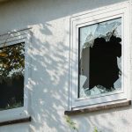 REMPLACEMENT-Vitre-copropriété-95